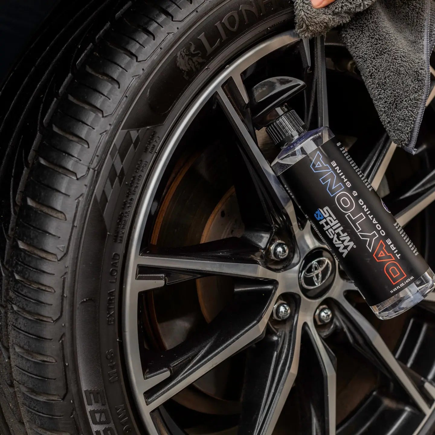 WASH&WHIPS SEAL - Außenversiegelungs- und Glanzset (Schritt 3)